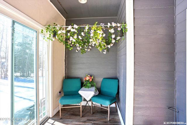 1927 W Destiny Circle, Wasilla, AK 99654