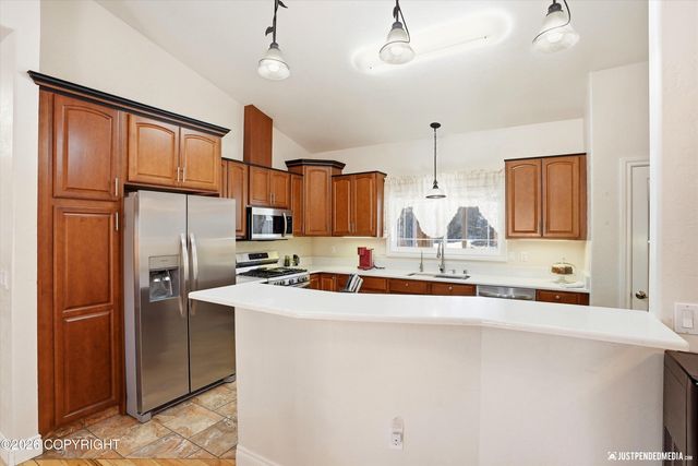 1927 W Destiny Circle, Wasilla, AK 99654