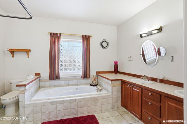 1927 W Destiny Circle, Wasilla, AK 99654