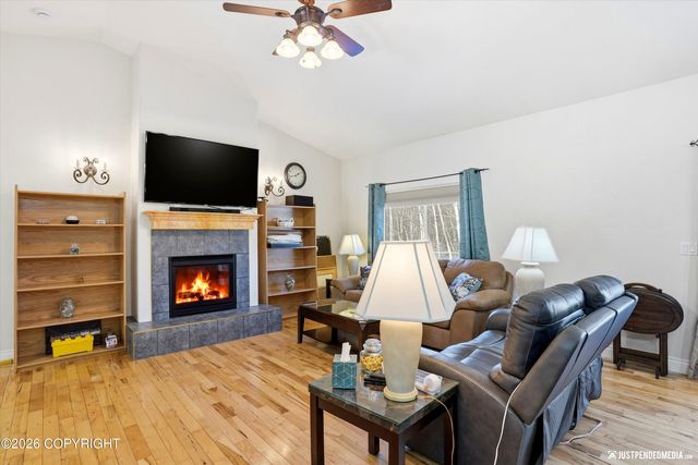 1927 W Destiny Circle, Wasilla, AK 99654