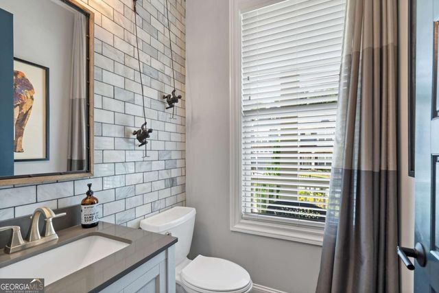 1817 Sanford Drive NW, Atlanta, GA 30318