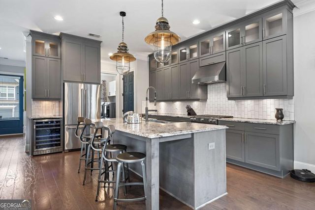 1817 Sanford Drive NW, Atlanta, GA 30318