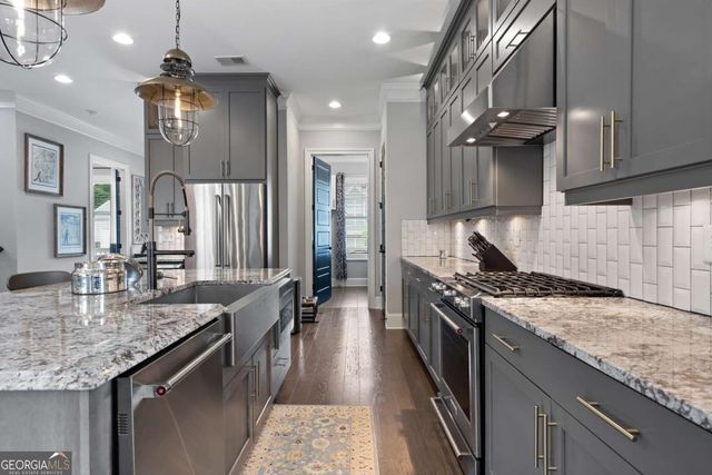 1817 Sanford Drive NW, Atlanta, GA 30318