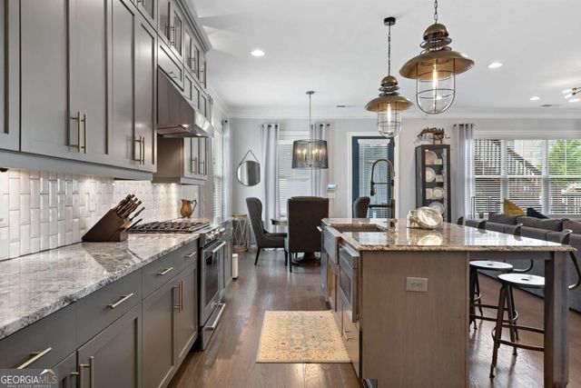 1817 Sanford Drive NW, Atlanta, GA 30318