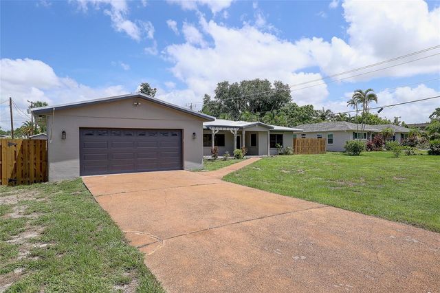 323 SUWANEE AVENUE, Sarasota, FL 34243