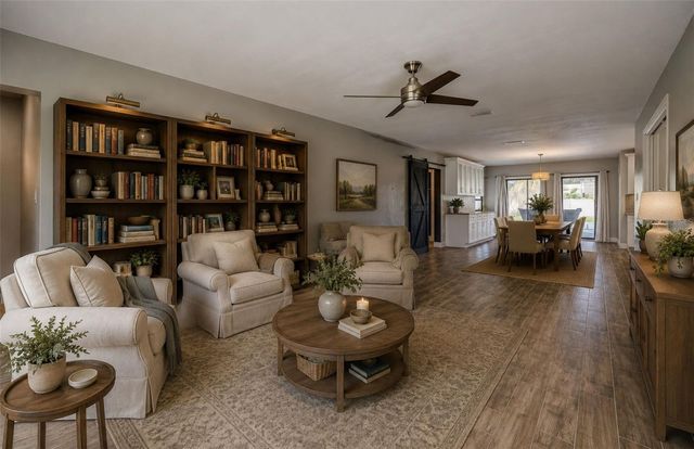 323 SUWANEE AVENUE, Sarasota, FL 34243