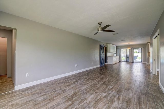 323 SUWANEE AVENUE, Sarasota, FL 34243