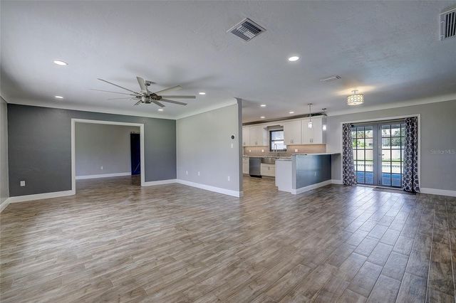 323 SUWANEE AVENUE, Sarasota, FL 34243
