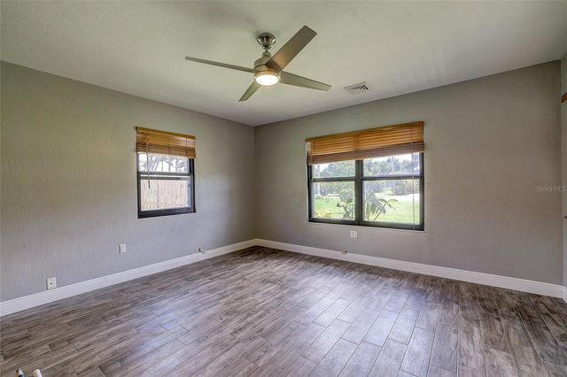 323 SUWANEE AVENUE, Sarasota, FL 34243