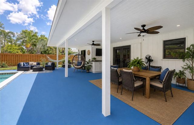 323 SUWANEE AVENUE, Sarasota, FL 34243