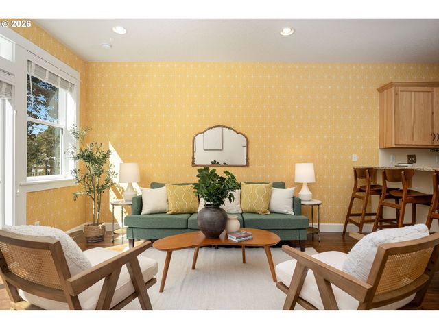 7520 Se MILWAUKIE Ave 201, Portland, OR 97202