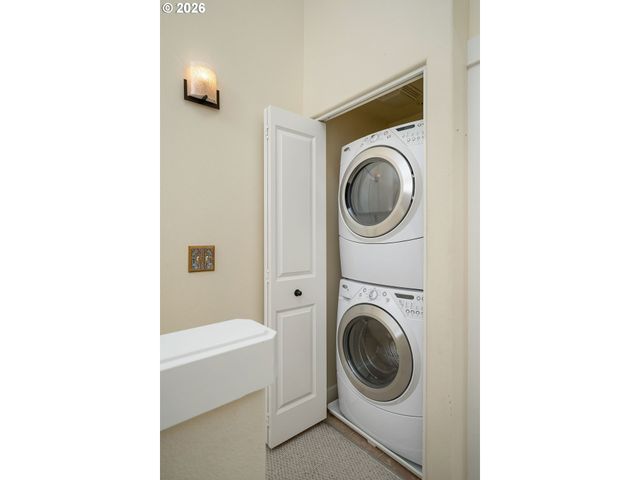7520 Se MILWAUKIE Ave 201, Portland, OR 97202