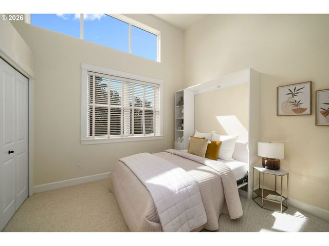 7520 Se MILWAUKIE Ave 201, Portland, OR 97202