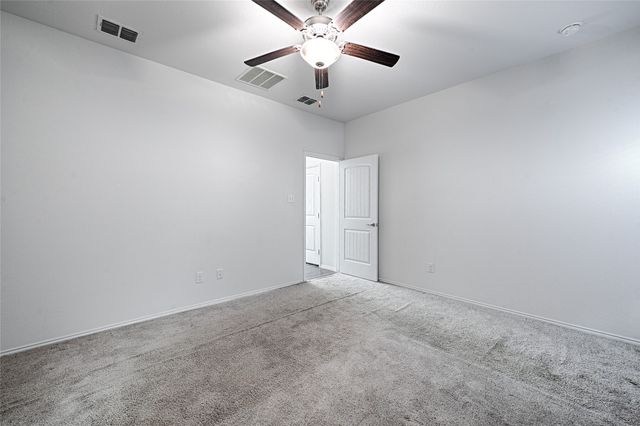 4017 Springfield Lane, Heartland, TX 75126