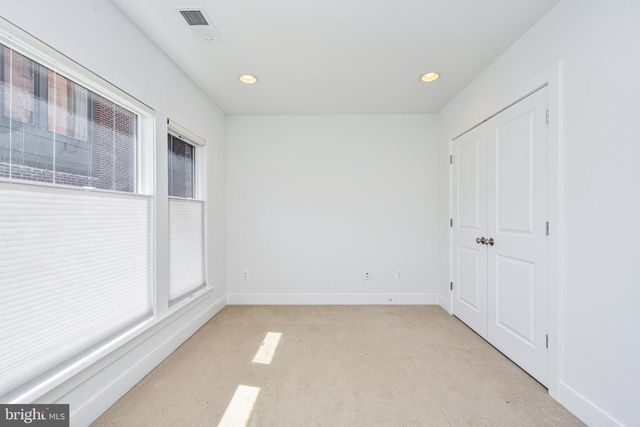 8337 LOOKING GLASS WAY, Fairfax, VA 22031