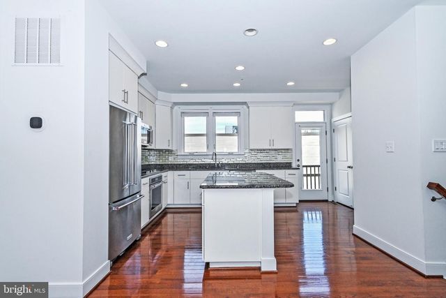 8337 LOOKING GLASS WAY, Fairfax, VA 22031