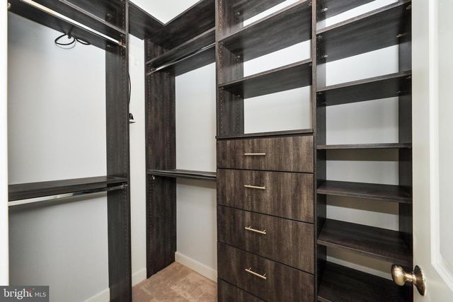 8337 LOOKING GLASS WAY, Fairfax, VA 22031