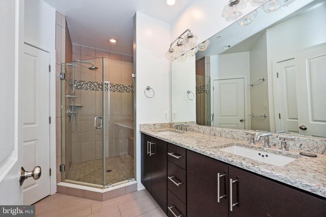 8337 LOOKING GLASS WAY, Fairfax, VA 22031