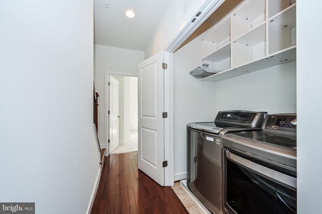 8337 LOOKING GLASS WAY, Fairfax, VA 22031