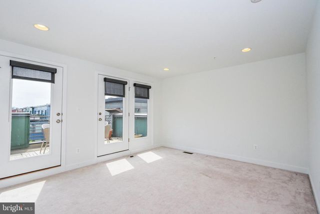 8337 LOOKING GLASS WAY, Fairfax, VA 22031