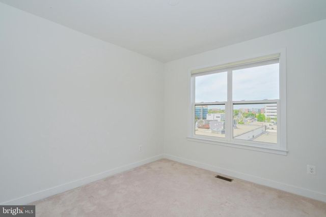 8337 LOOKING GLASS WAY, Fairfax, VA 22031