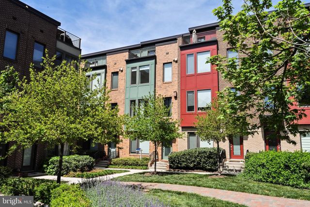 8337 LOOKING GLASS WAY, Fairfax, VA 22031