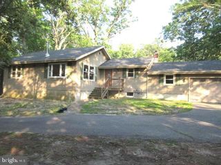 830 JARVIS RD, Sicklerville, NJ 08081