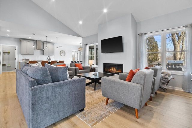 N3174 Poplar ROAD, Lake Geneva, WI 53147