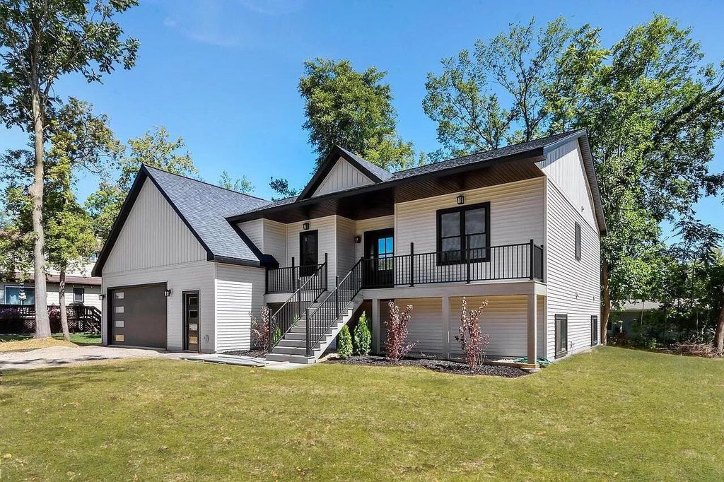 N3174 Poplar ROAD, Lake Geneva, WI 53147