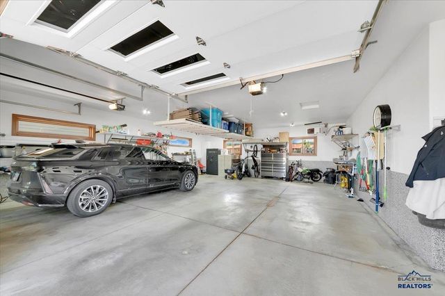 420 BELLEVIEW CT, Spearfish, SD 57783