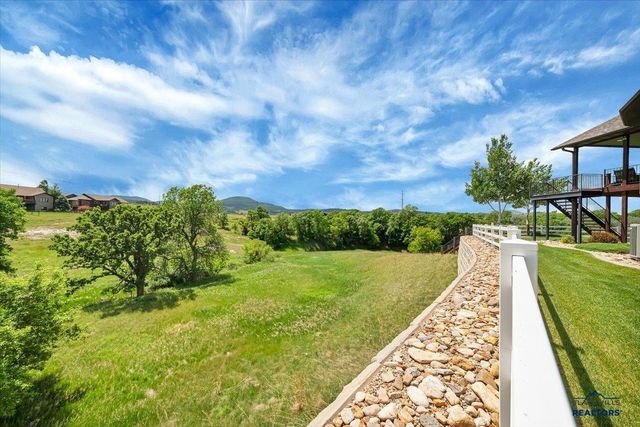 420 BELLEVIEW CT, Spearfish, SD 57783
