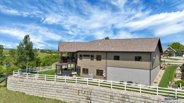 420 BELLEVIEW CT, Spearfish, SD 57783