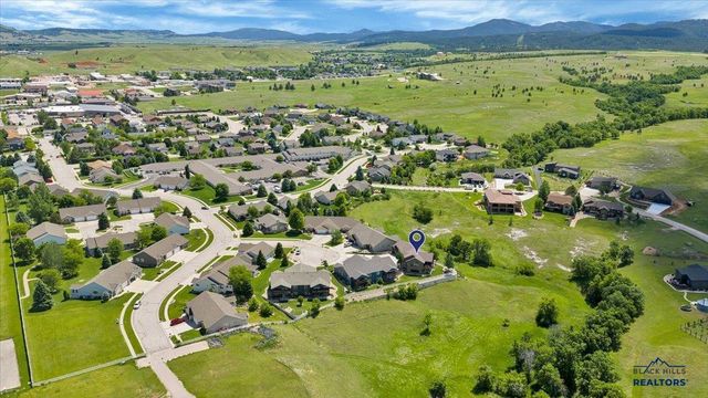 420 BELLEVIEW CT, Spearfish, SD 57783