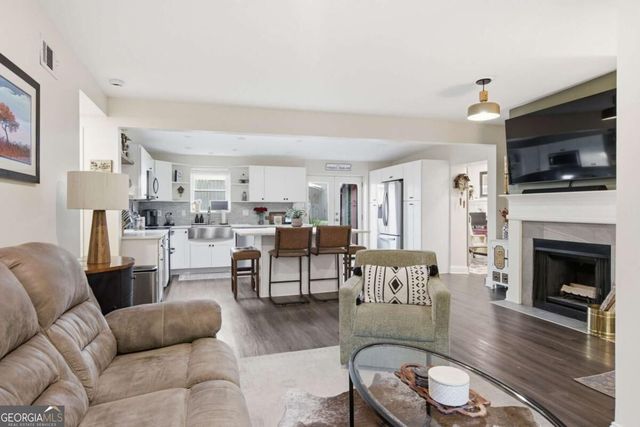 846 Saint Charles Avenue NE C, Atlanta, GA 30306