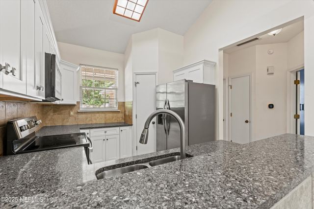 4055 WATERWAY Court, Jacksonville, FL 32223