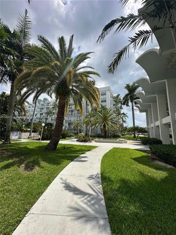498 NW 165th Street Rd 207, Miami, FL 33169