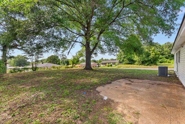 3759 MCCAIN RD, Memphis, TN 38109