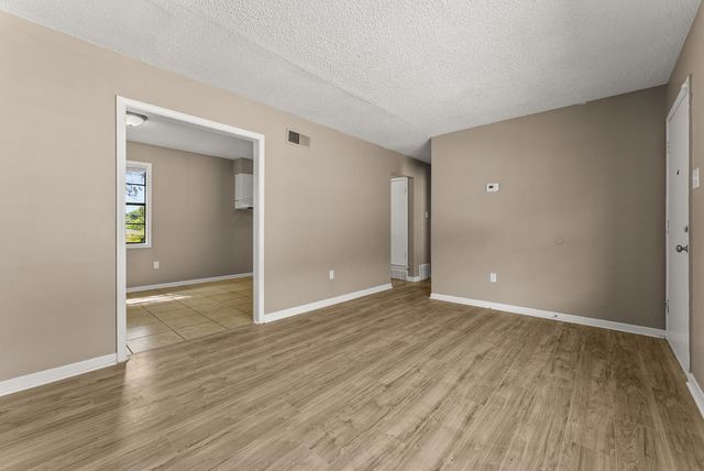 3759 MCCAIN RD, Memphis, TN 38109