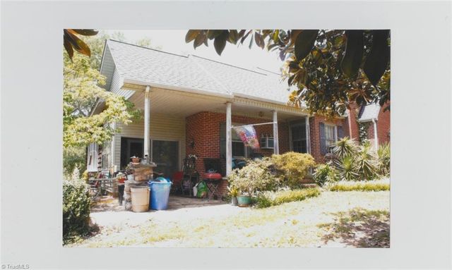 1538 Rogers Road, Mount Airy, NC 27030
