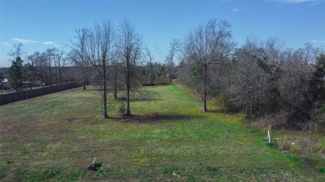 71 County Road 5004, Cleveland, TX 77327