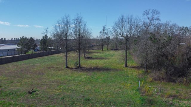 71 County Road 5004, Cleveland, TX 77327