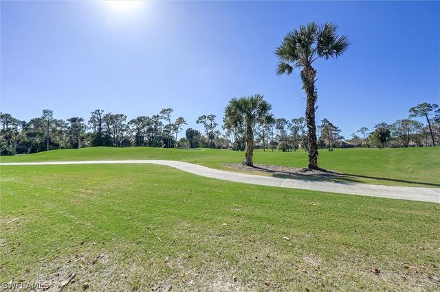 8085 Celeste DR 811, Naples, FL 34113