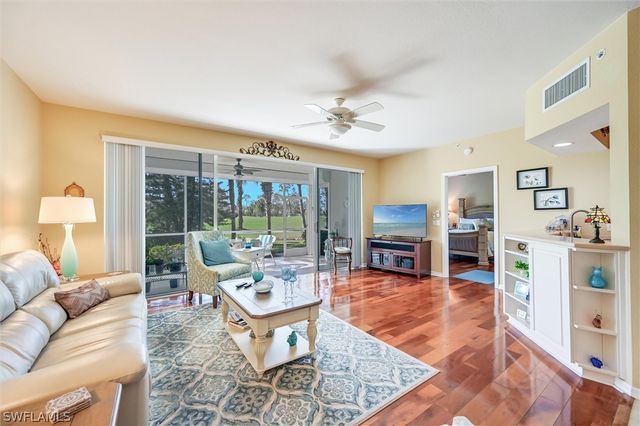 8085 Celeste DR 811, Naples, FL 34113