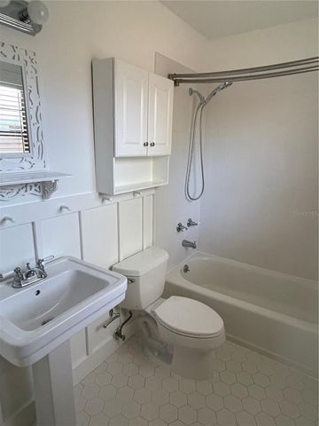 4730 NW 36TH PLACE, Gainesville, FL 32606