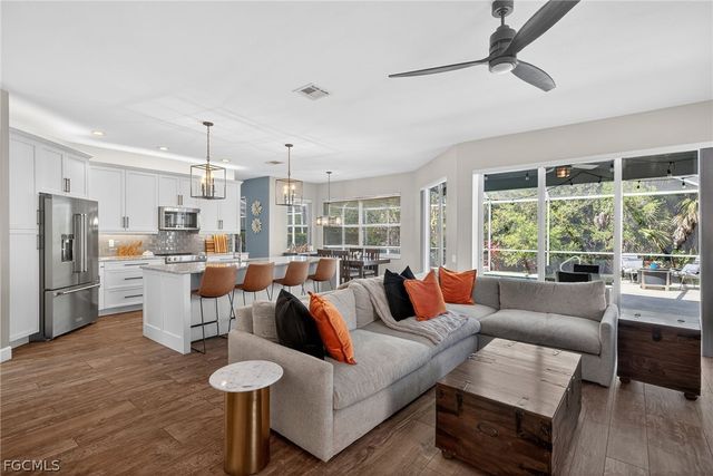 22866 Forest Ridge DR, Estero, FL 33928