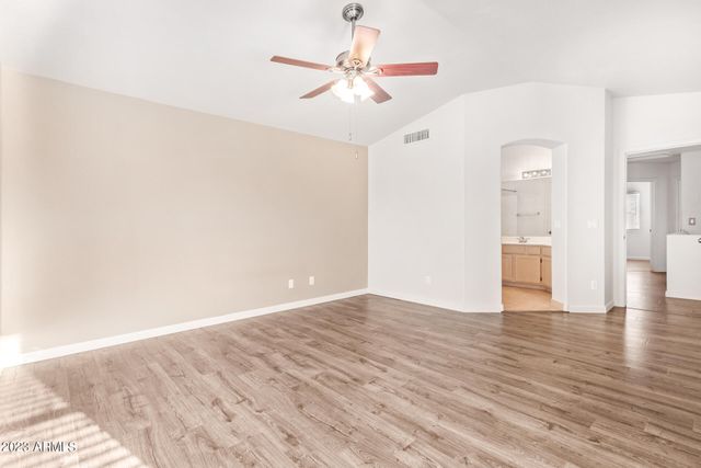 1310 E ANGELA Drive, Phoenix, AZ 85022