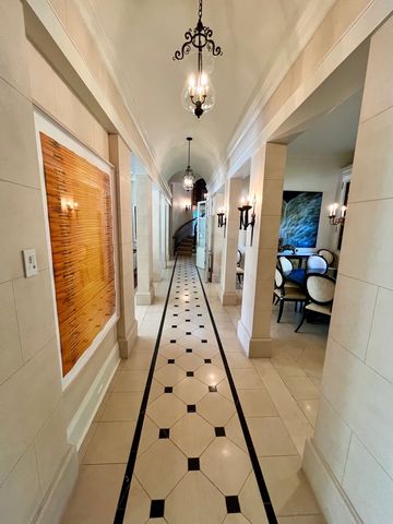 528 Roslyn Road, Kenilworth, IL 60043