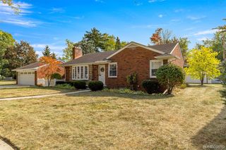 2291 Glenwood Street, Trenton, MI 48183