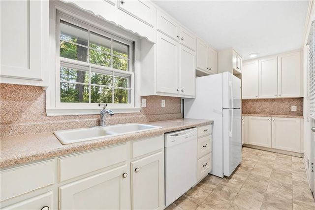 4531 S Roberts Drive, Sugar Hill, GA 30518