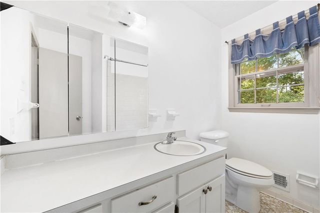 4531 S Roberts Drive, Sugar Hill, GA 30518